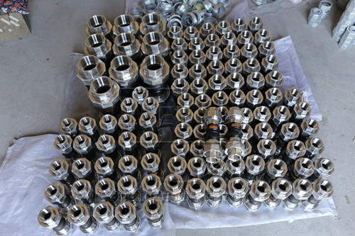 船用<a href=http://www.xinligd.com target=_blank class=infotextkey>橡膠接頭</a>的使用事項(xiàng)