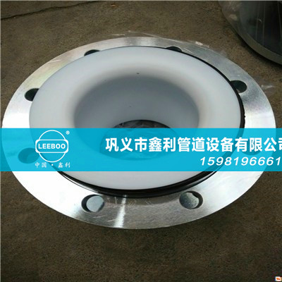 橡膠軟接頭的安裝注意事項(xiàng):