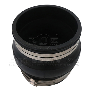 單球體<a href=http://www.xinligd.com target=_blank class=infotextkey>橡膠軟接頭</a>運行現(xiàn)場